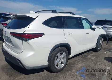 2021 Toyota Highlander L z USA, uszkodzony, nr VIN 5TDCZRAH6MS525644